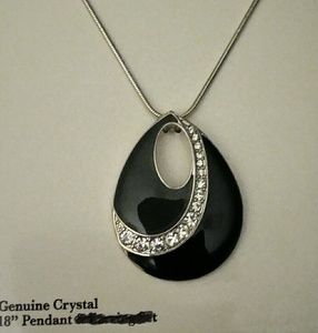 Beautiful Crystal 18"pendant necklace!!!